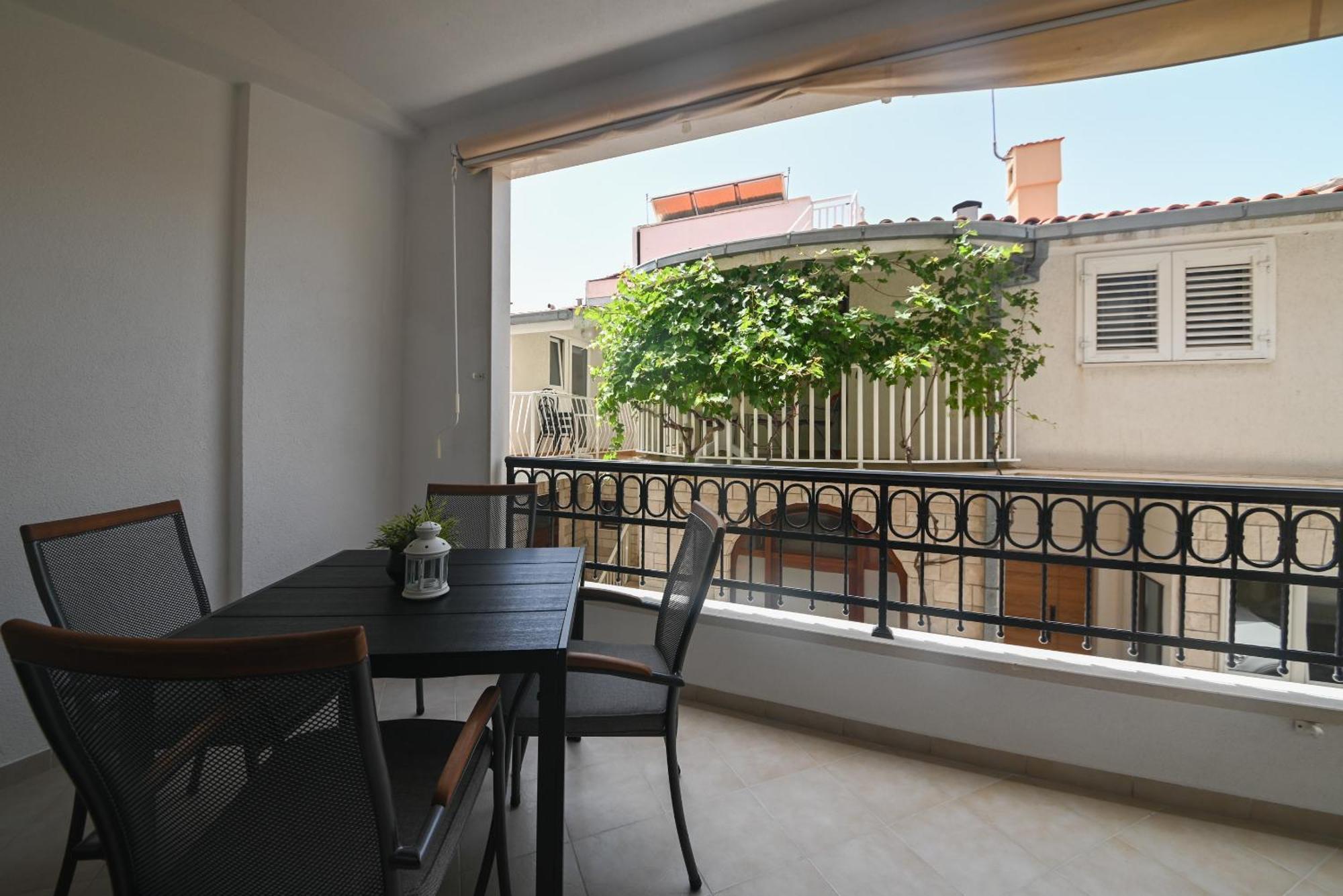 Apartments Carevic Ante Baska Voda Exterior photo